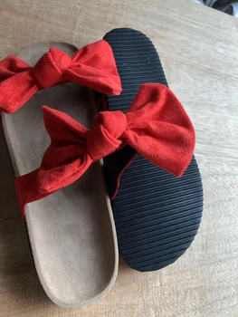 2020 nove poletne ženske sandale lok ravno dno plaži čevlji dame copate prostem divje moda študentskih domov copate