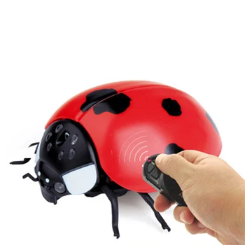 Infrardeči Daljinski upravljalnik Fly Čebel Ladybug RC Potegavščina Insektov Šala Strašen Trik Igrača